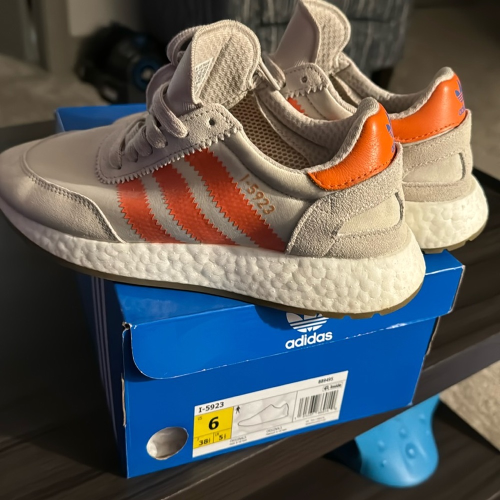 Iniki I-5923 adidas size 6